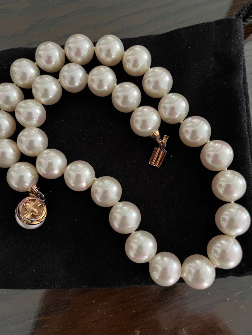Classic White Pearl Necklace with Gold Clasp